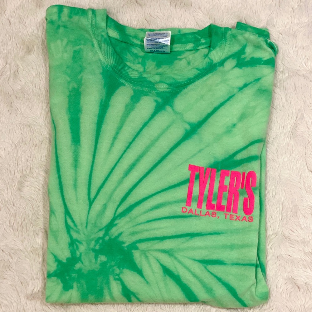 green tie die Tyler’s t-shirt size L
